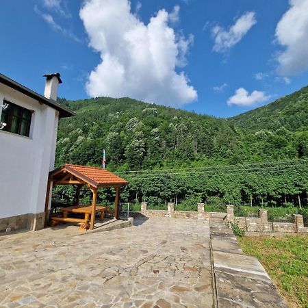 Guest House Ivan Cherni Osum 외부 사진