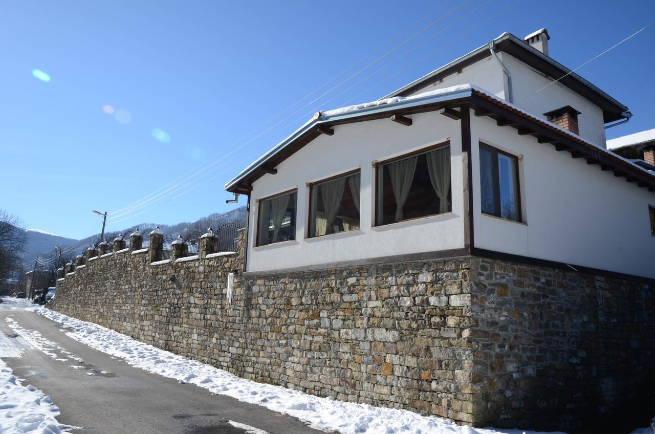 Guest House Ivan Cherni Osum 외부 사진